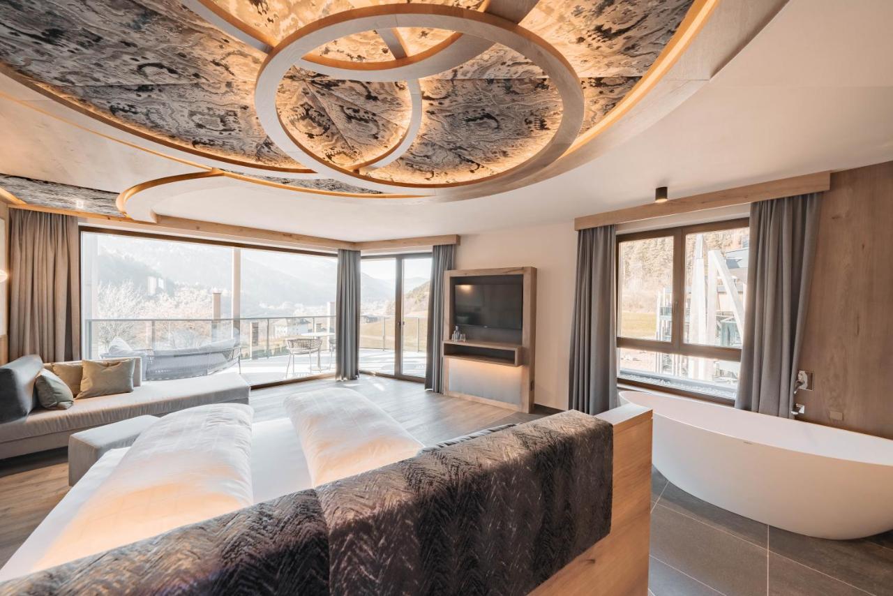 Leitgam Luxury Hotel For Two Chienes Buitenkant foto